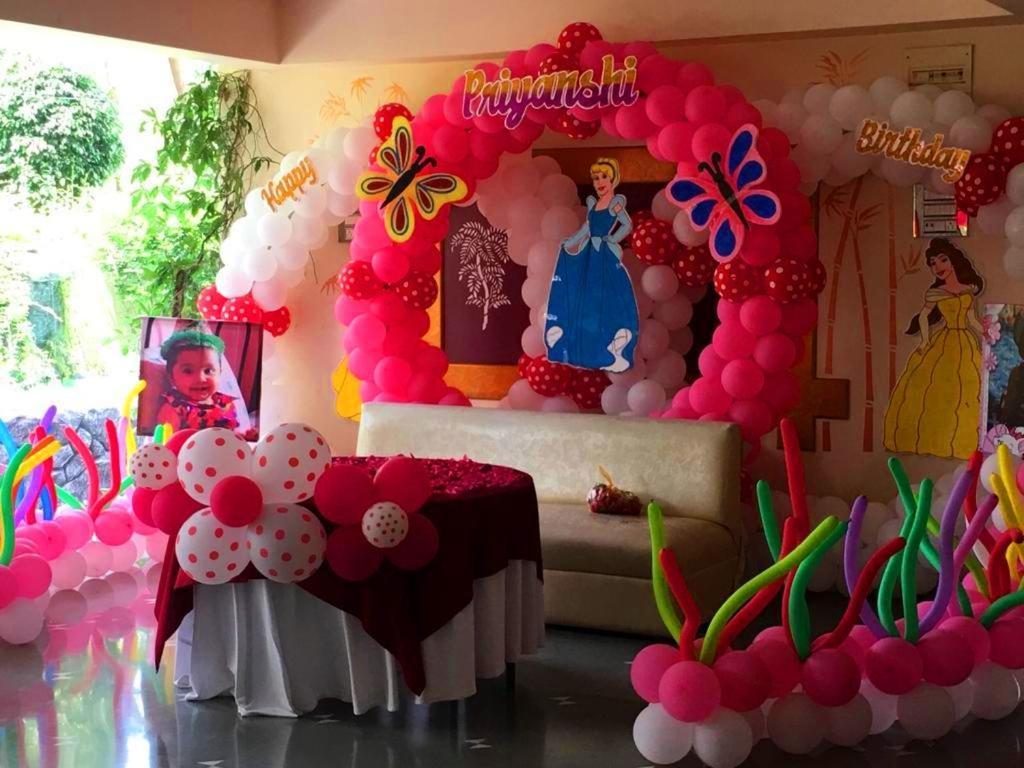 Hotel Shree Gayatri Inn Нагпур Екстериор снимка