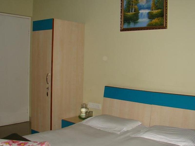 Hotel Shree Gayatri Inn Нагпур Екстериор снимка